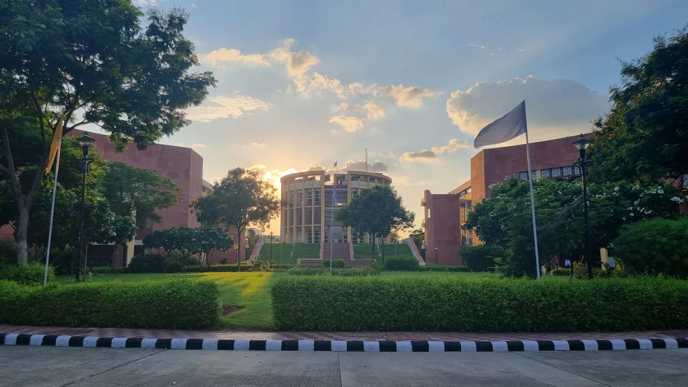 JK Lakshmipat University campus photo 4