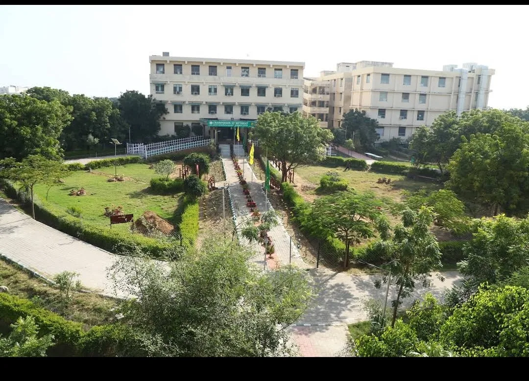 Jayoti Vidyapeeth Women’s University campus photo 3