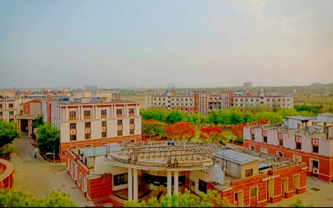 Jaipur National University campus photo 3