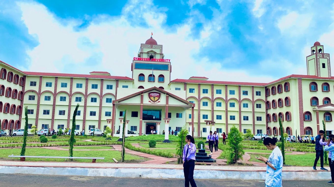 Gyanveer University